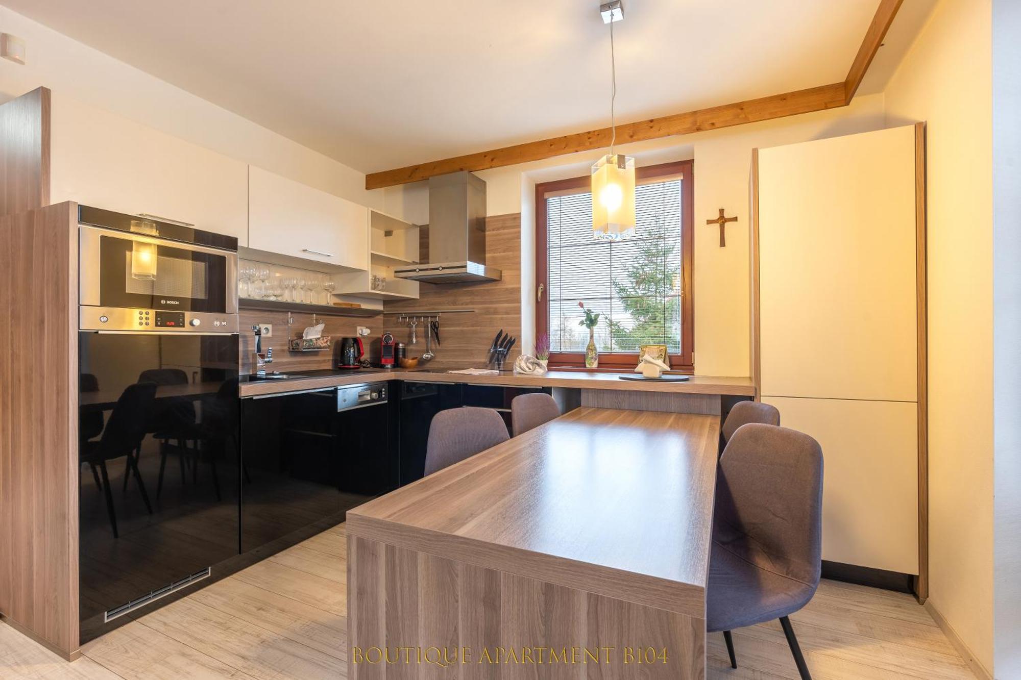 Boutique In Kukucka Residences